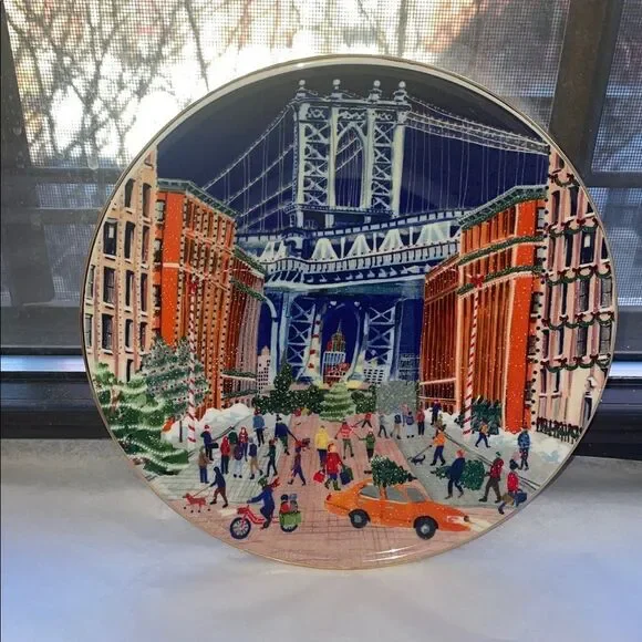 ❤️Anthropologie Holiday Cityscape Dessert Plate NY edition 2024 - Picture 3 of 5